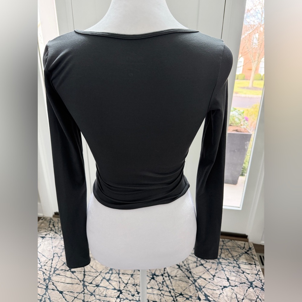 Hollister Gray and Black Square Neck Baby Tees (Lot of 2) - Size XXS - Picture 5 of 8